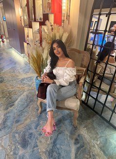 Amera - puta in Muscat Photo 11 of 11