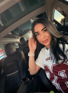 Amera - escort in Muscat Photo 5 of 10