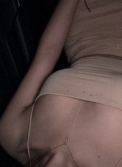Amera - Transsexual escort in Kuala Lumpur Photo 1 of 11