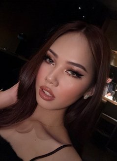 Amera - Transsexual escort in Kuala Lumpur Photo 6 of 11