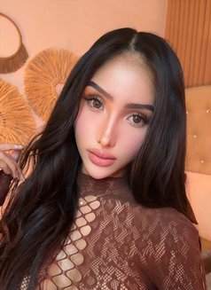Amera - escort in Manila Photo 2 of 8