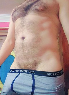 Amgad - Male escort in Cairo Photo 2 of 5