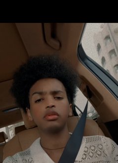 Ami - Acompañantes transexual in Dubai Photo 6 of 6