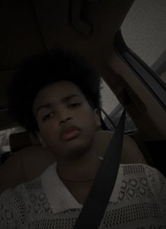 Ami - Transsexual escort agency in Dubai Photo 8 of 8