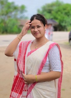 Ami - escort in Maldives Photo 4 of 4