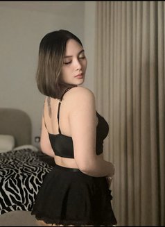 AmiAh just arrived - escort in Riyadh Photo 4 of 4