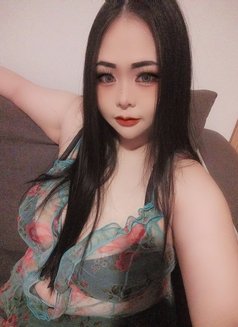Amiera - escort in Dammam Photo 7 of 8