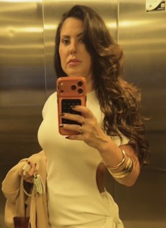 Amiira - escort in São Paulo Photo 1 of 7
