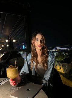 Amilai - Transsexual escort in Baku Photo 2 of 9