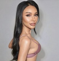 Amily - Transsexual escort in Shanghai