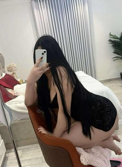 Amina Anal Service - puta in Khobar Photo 7 of 9