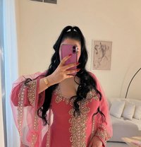 Amina - puta in Muscat