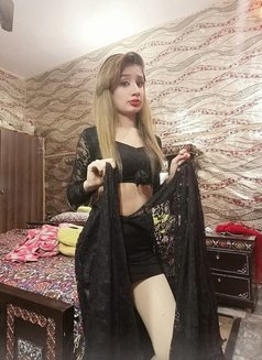 Amina Butt - escort in Lahore Photo 1 of 9