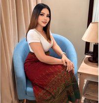 Amina massage professional - escort in Abu Dhabi Photo 7 of 8