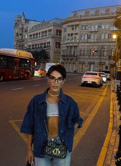 Amina - Acompañantes transexual in Baku Photo 4 of 8