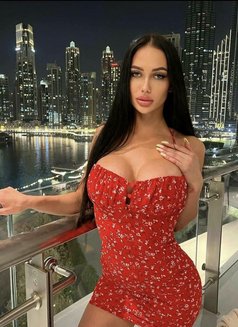 Alinka - escort in Dubai Photo 6 of 7