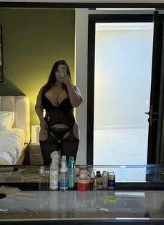 Amina - escort in Jeddah Photo 4 of 4