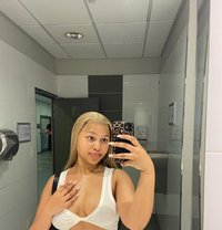 Amina - escort in Muscat