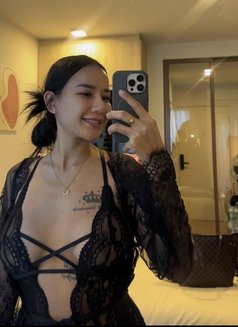 Amina - puta in Bangkok Photo 3 of 30