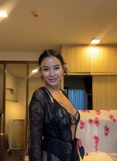 Amina - puta in Bangkok Photo 8 of 30