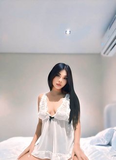 Amina - escort in Riyadh Photo 3 of 6