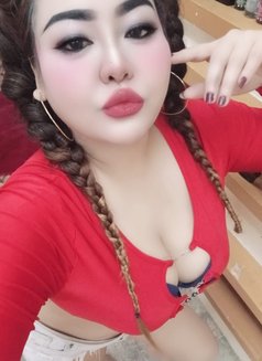 Amina - escort in Şalālah Photo 3 of 7