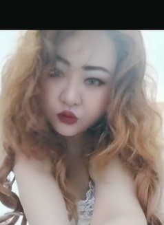 Amina - escort in Şalālah Photo 4 of 6