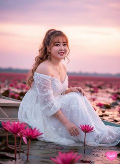 Amina - escort in Şalālah Photo 8 of 12