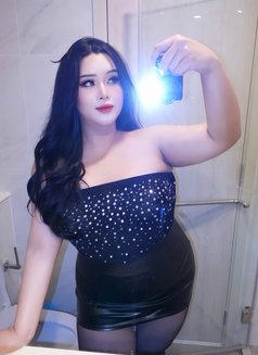 Amina - Transsexual escort in Jeddah Photo 14 of 16