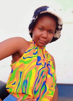 Aminat - escort in Riyadh Photo 5 of 8