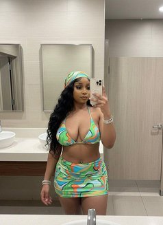 Aminat - escort in Duhok Photo 1 of 1