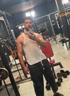 Amir - Male escort in Doha Photo 3 of 5