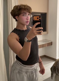 Amir|أمير - Acompañantes masculino in Dubai Photo 1 of 9