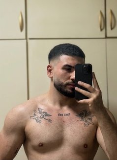 Amir Demir - Male escort in İstanbul Photo 1 of 7
