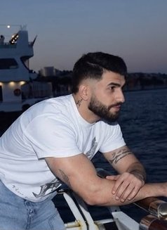 Amir Demir - Male escort in İstanbul Photo 3 of 7
