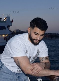 Amir Demir - Male escort in İstanbul Photo 5 of 7