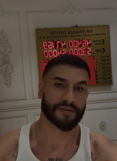 Amir Demir - Male escort in İstanbul Photo 1 of 15