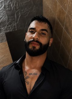 Amir Demir - Male escort in İstanbul Photo 4 of 7