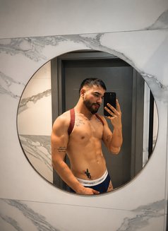 Amir Demir - Male escort in İstanbul Photo 7 of 7