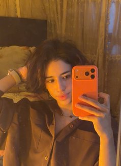 Amir - Male escort in Jeddah Photo 4 of 8