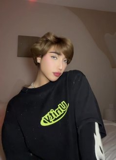 Amir in Dubai š¦šŖ - Male escort in Dubai Photo 5 of 13