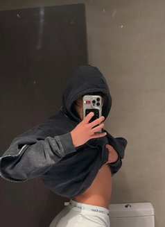 Amir in Riyadh 🇸🇦 - Male escort in Riyadh Photo 8 of 11