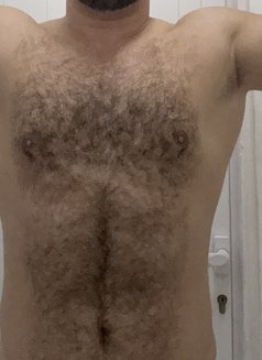 Amir - Male escort in Muscat Photo 1 of 2