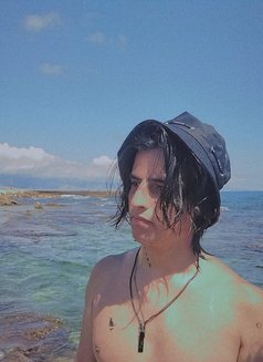 Amir - Male escort in Beirut Photo 1 of 4