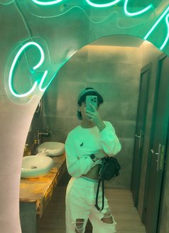 Amir - Transsexual escort in Casablanca Photo 3 of 8