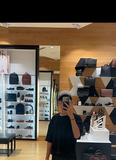 Amir - Transsexual escort in Casablanca Photo 8 of 8