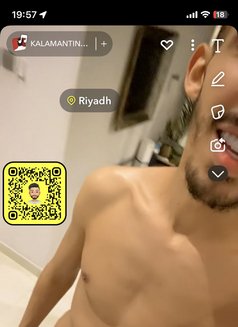 Amir - Male escort in Dubai Photo 2 of 3