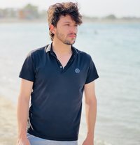Amir - Male escort in Doha