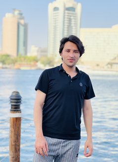 Amir - Male escort in Doha Photo 9 of 9
