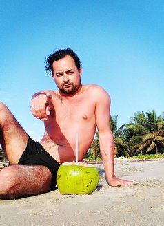 Amir - Male escort in Dubai Photo 3 of 8